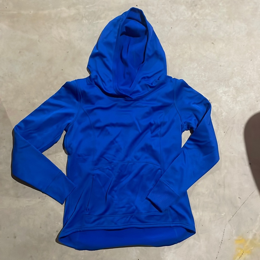 Woman’s Fleece Lined Pullover Hoodie